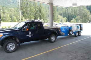 A BC Conservation Officer truck and EKIPC boat wash trailer. Photos courtesy EKIPC