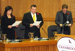 Councillors Norma Blissett, Wesly Graham and Isaac Hockey take the Oath of Office.