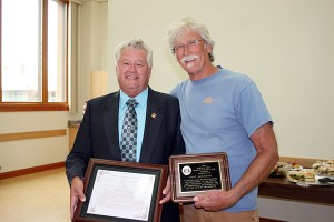 (L-R) Mayor Lee Pratt with Gord Johnston