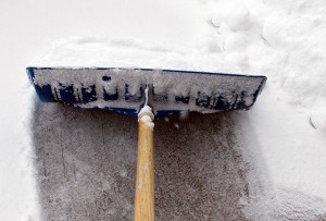 Shovel snow