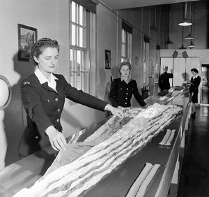 Women packing parachutes (Photo Credit: Canadian War Museum)